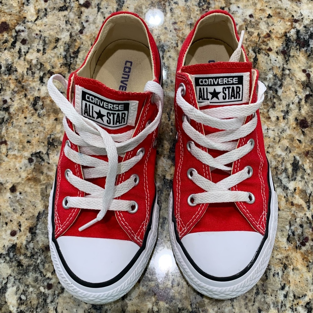 Red Converse All Star Kids size 1